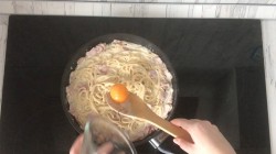 Паста карбонара с беконом и сливками классическая Паста карбонара с беконом и сливками классическая