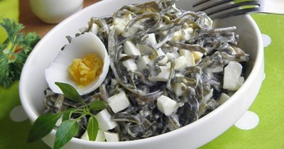 Салат из замороженной морской капусты