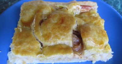 Пирог слоеный с яблоками на маргарине