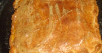 Грибной слоеный пирог с сыром