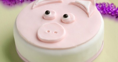Торт со сметанным кремом Свинка