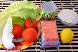 Салат крабовые палочки с рисом и кукурузой Салат крабовые палочки с рисом и кукурузой