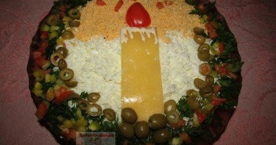 Салат Свеча с ветчиной грибами и сыром Новогодний