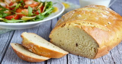 Белый хлеб на кефире без дрожжей пшеничный