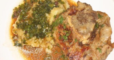 Антрекот с лисичками из говядины