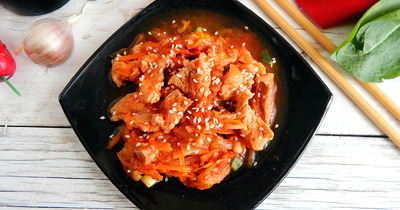 Мясо в китайском сладком соусе на сковороде