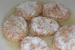 Котлеты из крабовых палочек с сыром Котлеты из крабовых палочек с сыром
