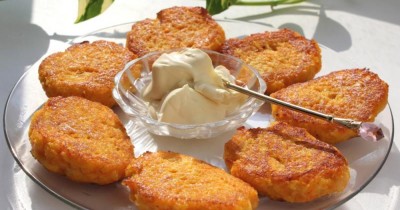 Морковно-яблочные котлеты