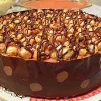 Торт на маргарине с медом и миндалем