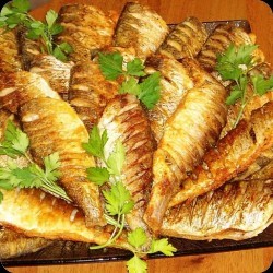 Как правильно жарить мелкую рыбку? Как правильно жарить мелкую рыбку?