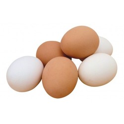 Чтобы белок не вытекал из яиц во время варки...