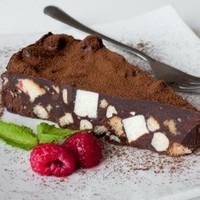 Как сделать торт из коржей со сгущенкой фото 813