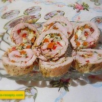 Рулет куриный с сыром в духовке