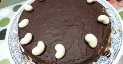 Бисквитный торт кокосово-шоколадный