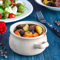 Жаркое в горшочках Жаркое в горшочках