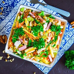 Пекинская капуста с курицей Пекинская капуста с курицей