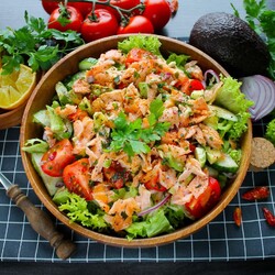 Авокадо с помидорами Авокадо с помидорами