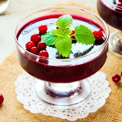 Черная смородина с сахаром Черная смородина с сахаром