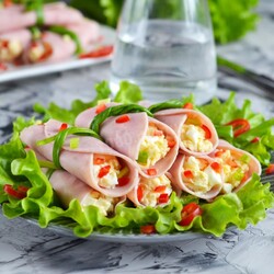 Рулетики с начинкой Рулетики с начинкой