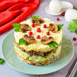 Салат с шампиньонами Салат с шампиньонами