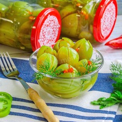 Зеленые помидоры на зиму Зеленые помидоры на зиму