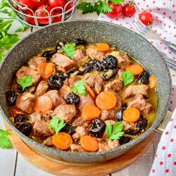 Тушеное мясо Тушеное мясо