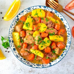 Гуляш из свинины Гуляш из свинины