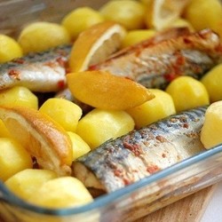 Скумбрия с картошкой Скумбрия с картошкой