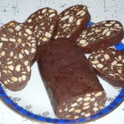 Сладкая колбаска из печенья Сладкая колбаска из печенья