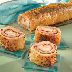 Рулет из слоеного теста Рулет из слоеного теста