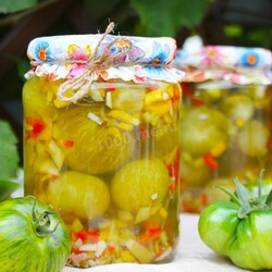 Маринованные зеленые помидоры Маринованные зеленые помидоры