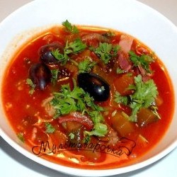 Солянка в мультиварке Солянка в мультиварке