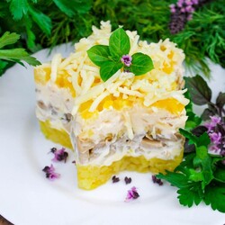 Салат куриная грудка с ананасами Салат куриная грудка с ананасами