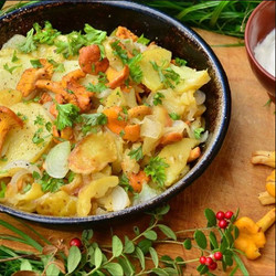 Лисички с картошкой Лисички с картошкой