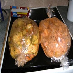 Курица в рукаве с картошкой Курица в рукаве с картошкой