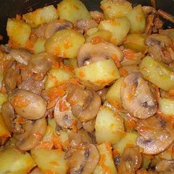 Тушеная картошка с грибами Тушеная картошка с грибами