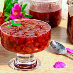 Варенье из земляники Варенье из земляники