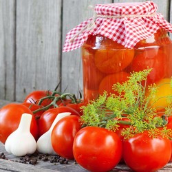 Помидоры соленые в банках Помидоры соленые в банках