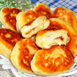 Пирожки без дрожжей на сковороде Пирожки без дрожжей на сковороде