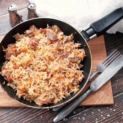 Тушенка на сковороде Тушенка на сковороде