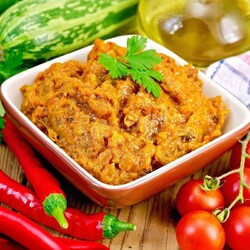Кабачковая икра с томатной пастой Кабачковая икра с томатной пастой