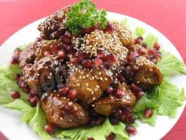 Курочка в гранатовом соусе по-еврейски Курочка в гранатовом соусе по-еврейски