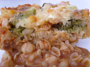Домашняя лазанья с макаронами, говядиной и овощами Домашняя лазанья с макаронами, говядиной и овощами