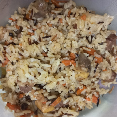 Рис был разный, как длиннозерный, так и круглый, плюс дикий рис (в сортах, к сожалению, не разбираюсь) Рис был разный, как длиннозерный, так и круглый, плюс дикий рис (в сортах, к сожалению, не разбираюсь)