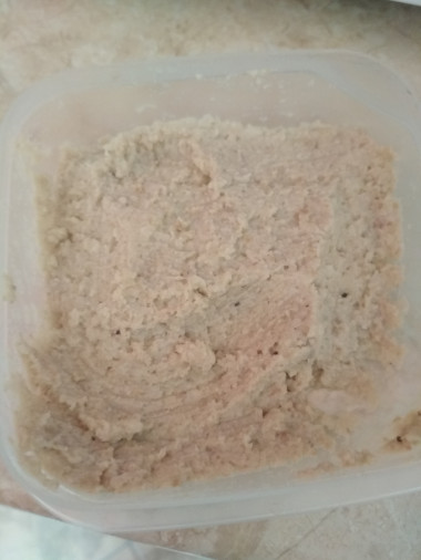 это все что осталось от двух селедок. это все что осталось от двух селедок.