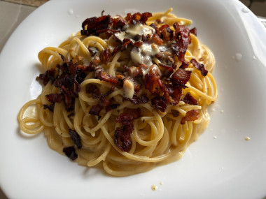 Римская карбонара с беконом Римская карбонара с беконом