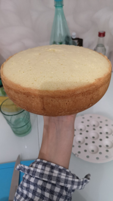 На фото кажется маленький, но на самом деле большой. На фото кажется маленький, но на самом деле большой.