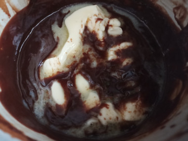 Добавила в помадку сливочное масло Добавила в помадку сливочное масло