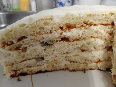 Между слоями в небольшом количестве добавлены мелко нарезанные бананы))) Между слоями в небольшом количестве добавлены мелко нарезанные бананы)))