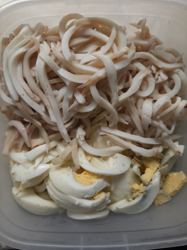 Моим кальмарам хватило минуты( спасибо), переваривала раньше, по 2шт удачный совет... Моим кальмарам хватило минуты( спасибо), переваривала раньше, по 2шт удачный совет...